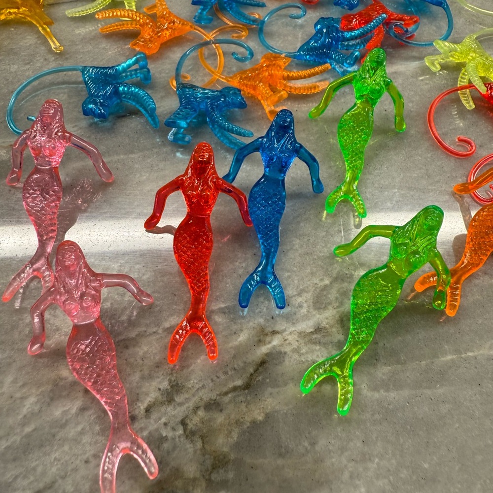 Colorful Mermaid Drink Markers